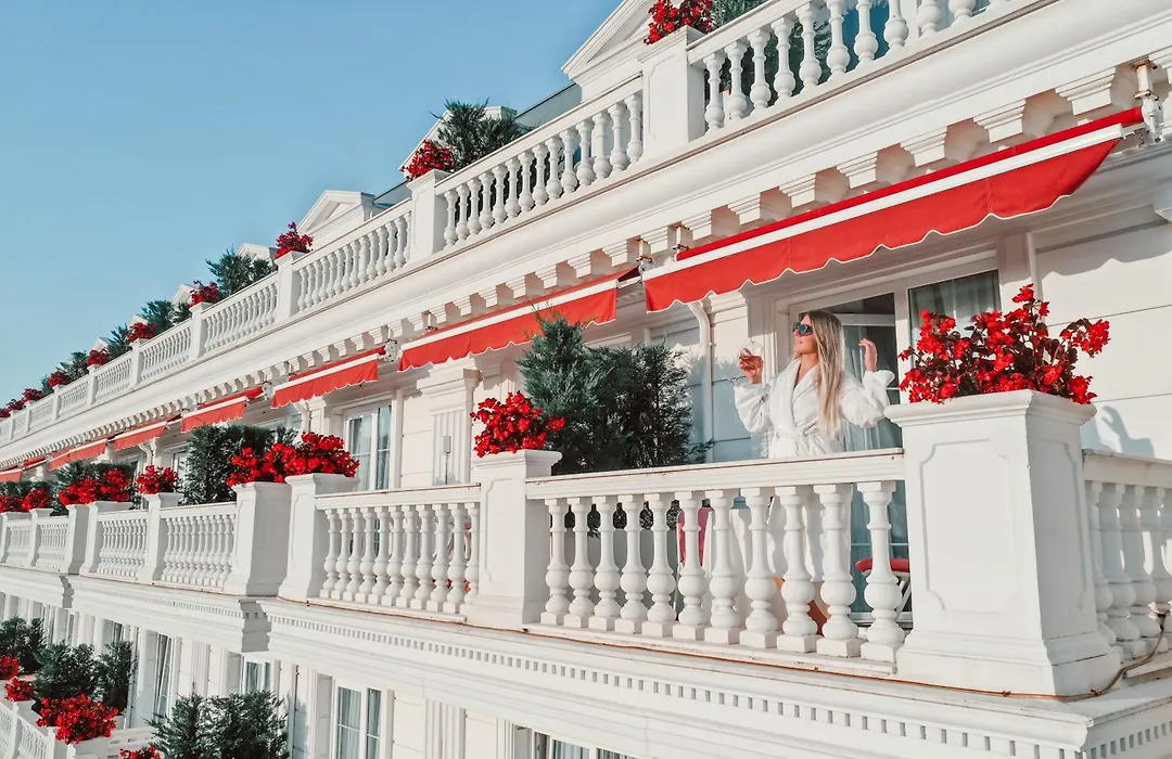 Flower Hotels & Resorts-1